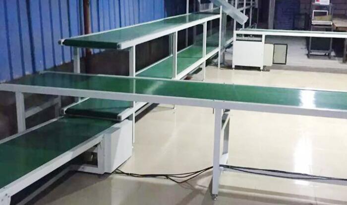 輸送機(jī)設(shè)備